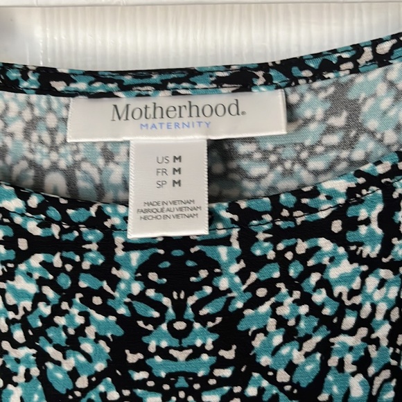 Maternity dress; sleeveless with hankerchief hem - Picture 3 of 7